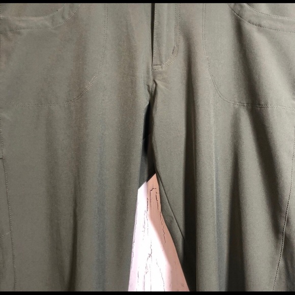 Patagonia Outdoor Cropped Pants - Picture 3 of 5